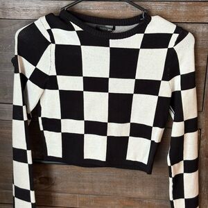 Papermoon Black and White Graphic Cropped long sleeve.